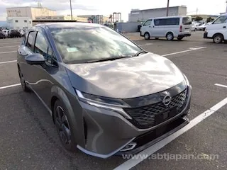 Nissan Aura
