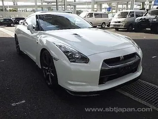 Nissan GT-R