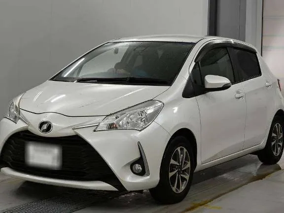 White Toyota Vitz bought in Japan